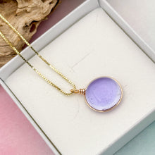 Charger l'image dans la galerie, Collier Pendentif en verre violet transparent - technique Murano