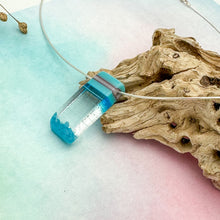 Charger l'image dans la galerie, Pendentif Trait Abstrait