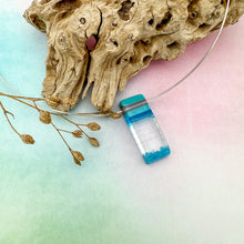 Charger l'image dans la galerie, Pendentif Trait Abstrait