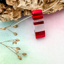 Charger l'image dans la galerie, Pendentif Trait Abstrait