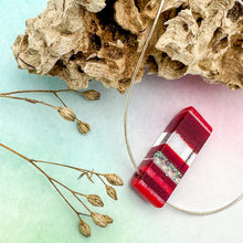 Charger l'image dans la galerie, Pendentif Trait Abstrait