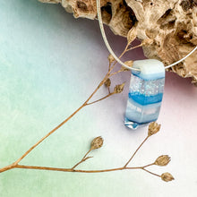 Charger l'image dans la galerie, Pendentif Trait Abstrait