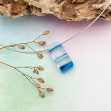 Charger l'image dans la galerie, Pendentif Trait Abstrait