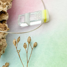 Charger l'image dans la galerie, Pendentif Trait Abstrait