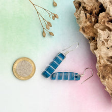 Charger l'image dans la galerie, Boucle d'oreille Trait Abstrait