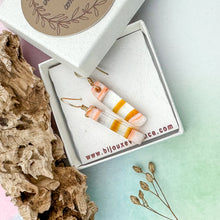 Charger l'image dans la galerie, Boucle d'oreille Trait Abstrait