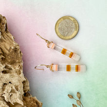 Charger l'image dans la galerie, Boucle d'oreille Trait Abstrait