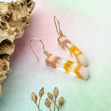 Charger l'image dans la galerie, Boucle d'oreille Trait Abstrait