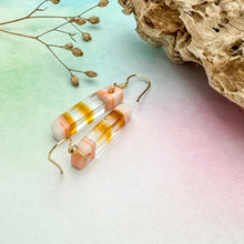 Charger l'image dans la galerie, Boucle d'oreille Trait Abstrait