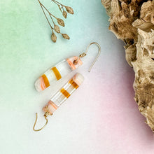Charger l'image dans la galerie, Boucle d'oreille Trait Abstrait