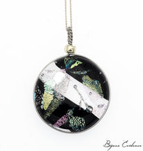 Charger l'image dans la galerie, Bijoux-evidence-verre-technique-murano-florence-buhler-atelier-art-france-artisan-createur-cosmos-pendentif-collier