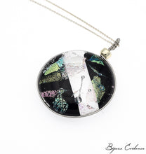 Charger l'image dans la galerie, Bijoux-evidence-verre-technique-murano-florence-buhler-atelier-art-france-artisan-createur-cosmos-pendentif-collier