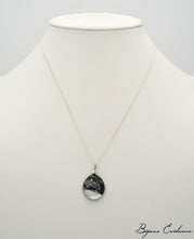 Charger l'image dans la galerie, Bijoux-evidence-verre-technique-murano-florence-buhler-atelier-art-france-artisan-createur-cosmos-pendentif-collier