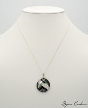 Charger l'image dans la galerie, Bijoux-evidence-verre-technique-murano-florence-buhler-atelier-art-france-artisan-createur-cosmos-pendentif-collier