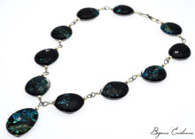 Charger l'image dans la galerie, Bijoux-evidence-verre-technique-murano-florence-buhler-atelier-art-france-artisan-createur-cosmos-pendentif-collier