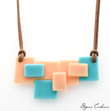 Charger l'image dans la galerie, Bijoux-verre-technique-artisan-art-createur-france-bijoux-evidence-florence-buhler-Bauhaus-pendentif