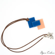 Charger l'image dans la galerie, Bijoux-verre-technique-artisan-art-createur-france-bijoux-evidence-florence-buhler-Bauhaus-pendentif