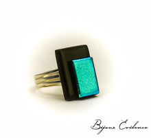 Charger l'image dans la galerie, Bijoux-verre-technique-artisan-art-createur-france-bijoux-evidence-florence-buhler-bauhaus