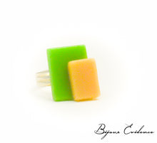 Charger l'image dans la galerie, Bijoux-verre-technique-artisan-art-createur-france-bijoux-evidence-florence-buhler-bauhaus