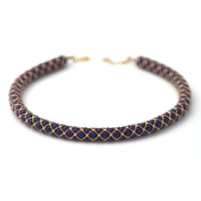 Charger l'image dans la galerie, CV-LIB-bijoux-evidence-Collier-Renaissance-bleu-lapis-or-verre-perle-tisse-dore