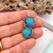 Charger l&#39;image dans la galerie, Boucles d&#39;oreilles verre dichroique bleu vert changeant - verre de Murano
