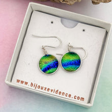 Charger l&#39;image dans la galerie, Boucles d&#39;oreilles en verre de Murano zébré bleu vert or
