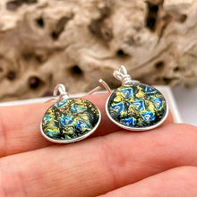 Charger l&#39;image dans la galerie, Boucles d&#39;oreilles en verre de Murano martelé couleurs chaudes
