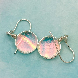 Boucles d'oreilles pendantes en verre dichroïque transparent rouge