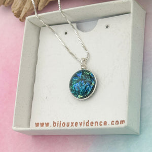 Collier Pendentif en verre dichroïque noir bleu et vert - technique Murano