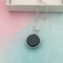 Charger l&#39;image dans la galerie, Collier Pendentif en verre dichroïque noir bleu et vert - technique Murano

