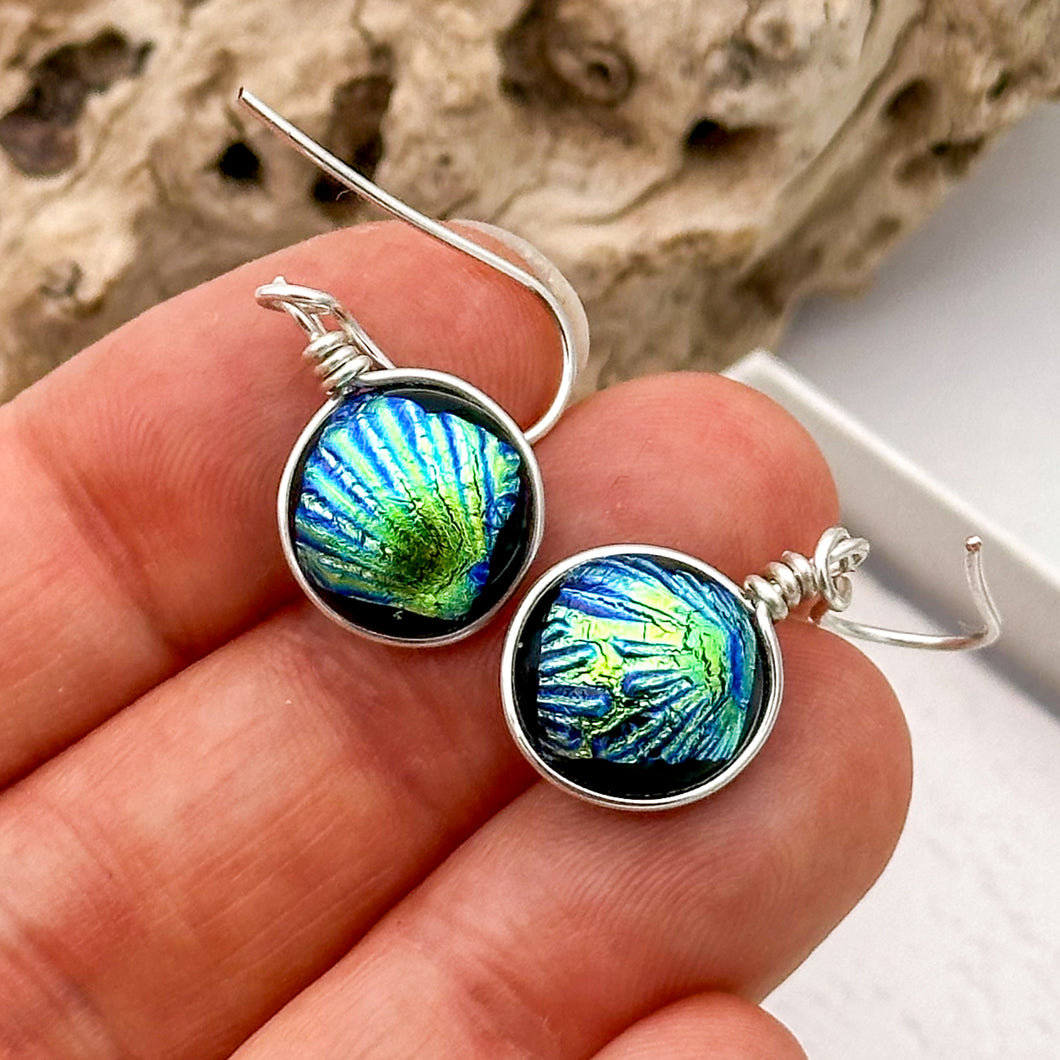 Boucles d'oreilles en verre dichroique style scarabée - technique Murano