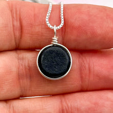 Charger l&#39;image dans la galerie, Collier Pendentif dégradé bleu en verre dichroïque - technique Murano
