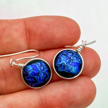 Charger l&#39;image dans la galerie, Lot2 de 9  Boucles d&#39;oreilles en verre dichroique
