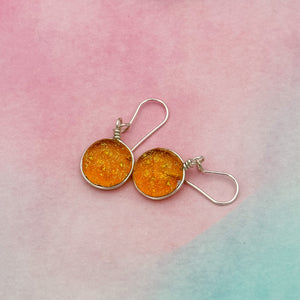 Boucles d'oreilles ambre transparente en verre dichroique - technique Murano