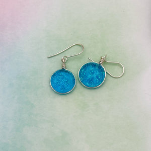 Boucles d'oreilles turquoises transparentes en verre dichroique - technique Murano