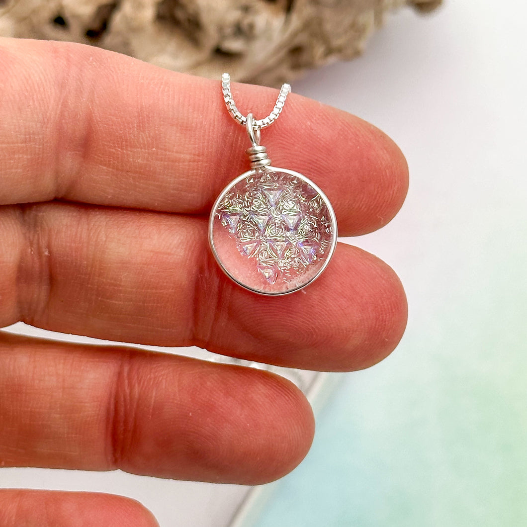 Collier Pendentif transparent en verre dichroïque - technique Murano