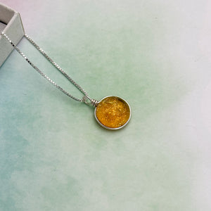 Collier Pendentif transparent ambré en verre dichroïque - technique Murano