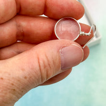Charger l&#39;image dans la galerie, Boucles d&#39;oreilles en verre transparent - technique Murano
