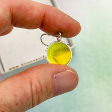 Charger l&#39;image dans la galerie, Boucles d&#39;oreilles en verre transparent jaune - technique Murano
