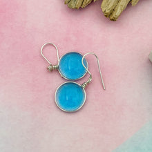 Charger l&#39;image dans la galerie, Boucles d&#39;oreilles en verre transparent turquoise - technique Murano

