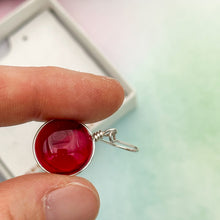 Charger l&#39;image dans la galerie, Boucles d&#39;oreilles en verre transparent rouge - technique Murano
