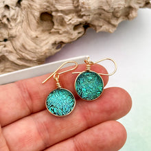 Charger l&#39;image dans la galerie, Boucles d&#39;oreilles verre dichroique bleu vert changeant - verre de Murano
