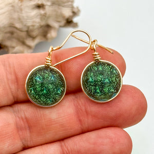 Boucles d'oreilles vertes transparentes en verre dichroique - technique Murano