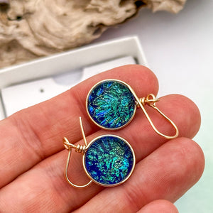 Boucles d'oreilles bleu transparentes en verre dichroique - technique Murano