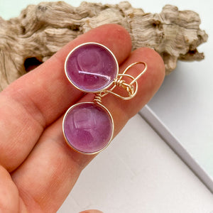 Boucles d'oreilles en verre transparent violet - technique Murano