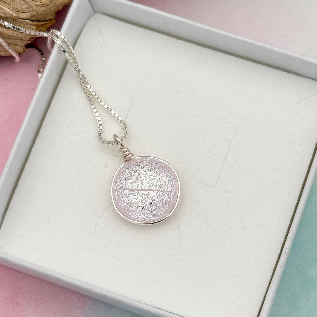 Collier Pendentif rose transparent en verre dichroïque - technique Murano