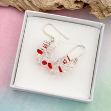Charger l&#39;image dans la galerie, Boucle d&#39;oreille verre et argent - Collection LEGO
