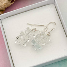 Charger l&#39;image dans la galerie, Boucle d&#39;oreille verre et argent - Collection LEGO
