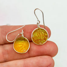 Charger l&#39;image dans la galerie, Lot3 de 9  Boucles d&#39;oreilles en verre dichroique
