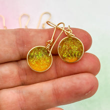 Charger l&#39;image dans la galerie, Lot3 de 9  Boucles d&#39;oreilles en verre dichroique
